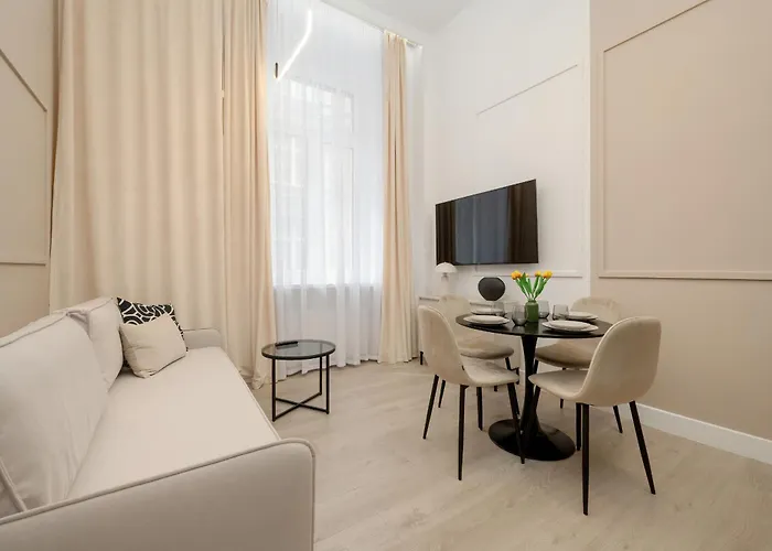 Eleganckie Polozone 500 M Od Wroclawskiego Rynku Be Renters * Breslau